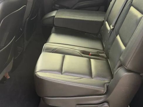 Used 2015 GMC Yukon XL SLT image 15