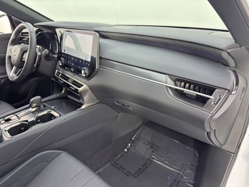 Used 2024 Lexus RX 500h F Sport w/ Convenience Package image 15