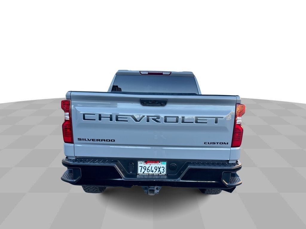 Used 2024 Chevrolet Silverado 1500 Custom Trail Boss w/ LPO, Dark Essentials Package AWD/4WD image 7