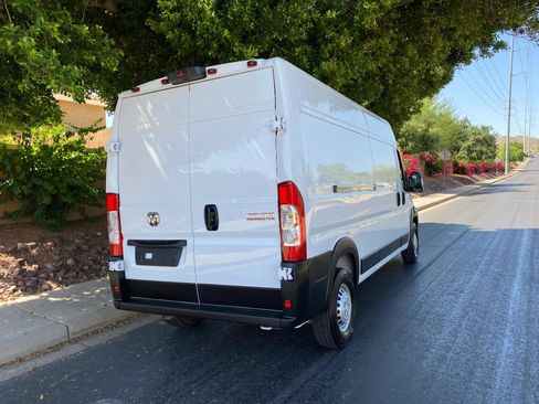 Used 2026 RAM ProMaster 2500 w/ Convenience Group FWD image 6