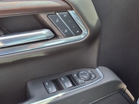 Used 2024 GMC Sierra 1500 SLT RWD image 14