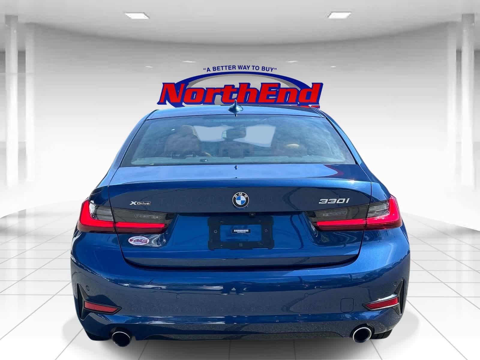 Used 2022 BMW 330i xDrive Sedan w/ Driving Assistance Package AWD/4WD image 4