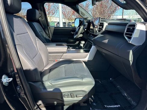 Used 2023 Toyota Tundra Platinum image 17