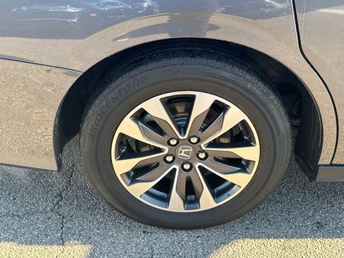 Used 2024 Honda Odyssey EX-L image 38