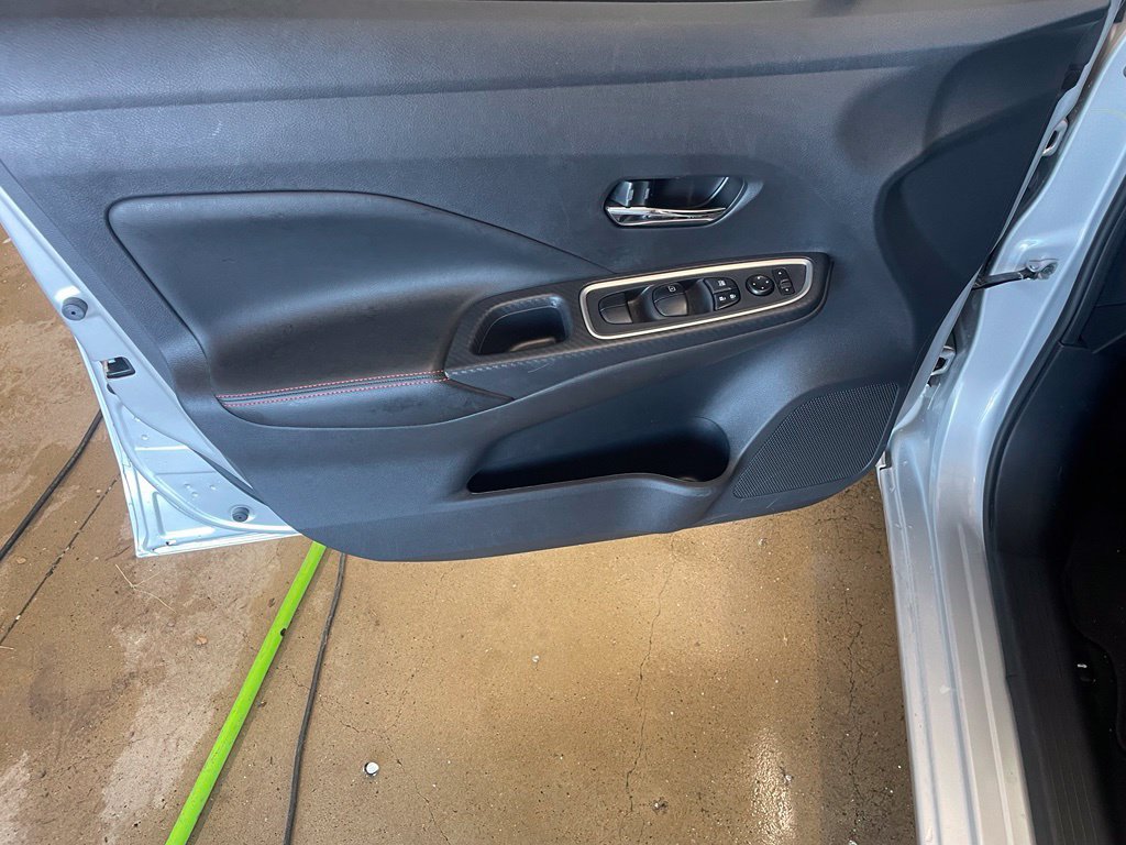 Certified 2025 Nissan Versa SR w/ Trunk Package FWD image 9