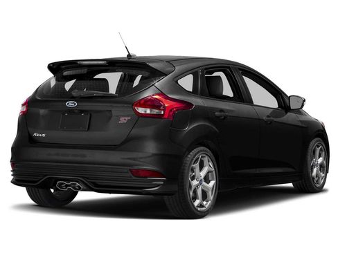 Used 2015 Ford Focus ST FWD image 2