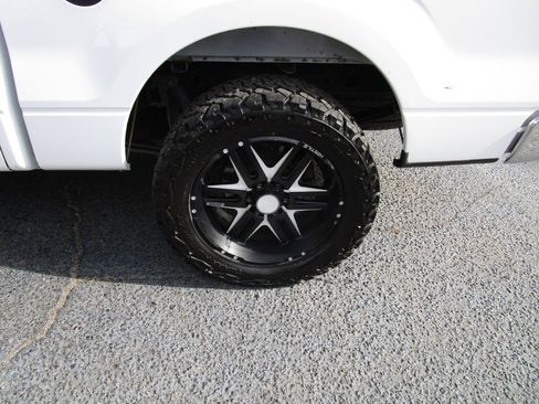 Used 2014 Ford F150 XLT w/ Equipment Group 302A Luxury image 21