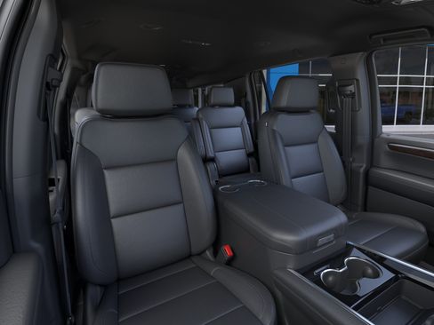 New 2026 Chevrolet Suburban LT AWD/4WD image 16