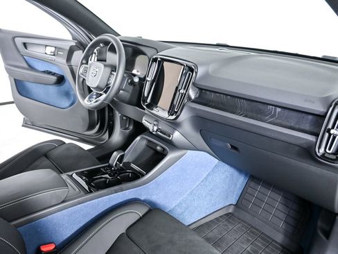 Certified 2023 Volvo C40 P8 Recharge Ultimate w/ Protection Package Premier image 26