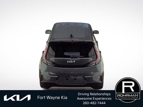 Certified 2025 Kia Soul LX w/ LX Technology Package FWD image 3