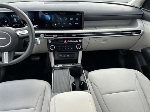 New 2026 Hyundai Tucson Blue SE image 11