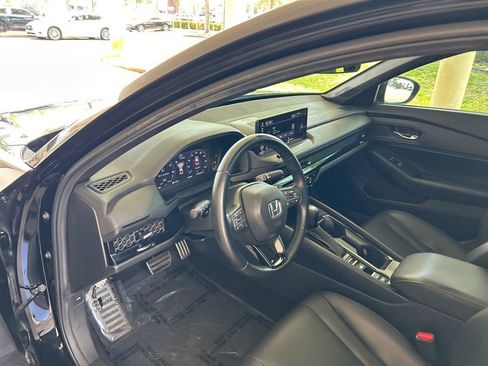 Used 2024 Honda Accord Sport image 6