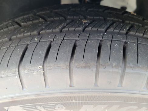 New 2026 Honda HR-V LX image 12