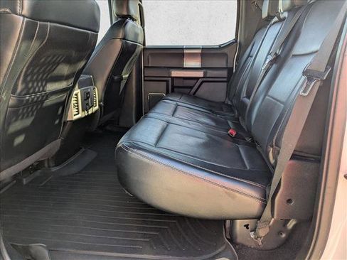 Used 2016 Ford F150 Lariat image 19