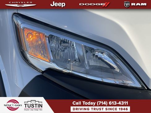 Used 2025 RAM ProMaster 2500 w/ Convenience Group FWD image 13