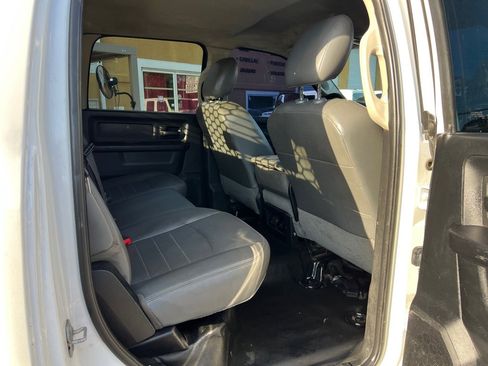 Used 2018 RAM 3500 Tradesman w/ Chrome Appearance Group AWD/4WD image 21