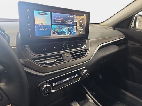 New 2026 Nissan Altima 2.5 SV w/ SV Special Edition Package FWD image 19