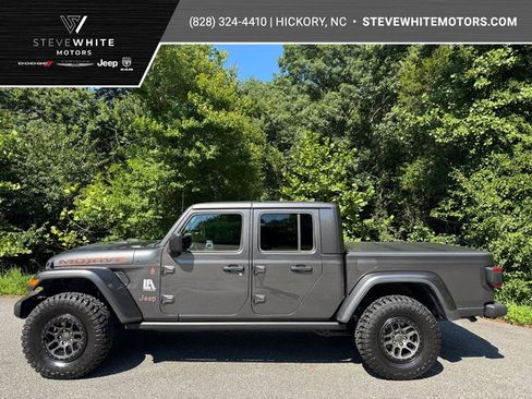 Used 2023 Jeep Gladiator Mojave w/ LED Lighting Group AWD/4WD image 1
