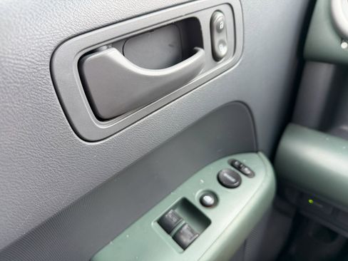 Used 2005 Honda Element LX image 27