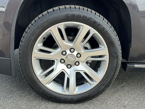 Used 2017 Cadillac Escalade Premium Luxury image 10