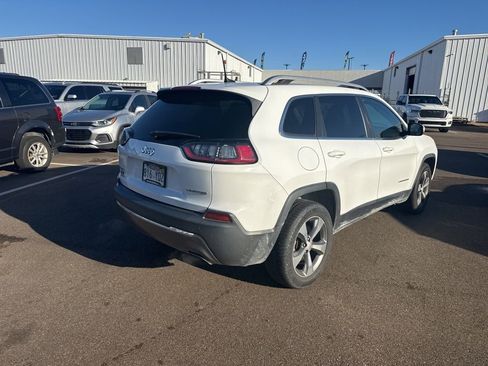 Used 2019 Jeep Cherokee Limited w/ Technology Group image 4
