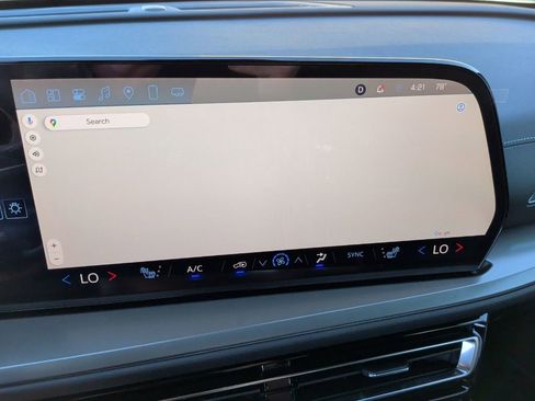 New 2025 Chevrolet Traverse LT w/ LPO, Floor Liner Package image 24