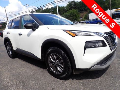 Used 2023 Nissan Rogue S image 10