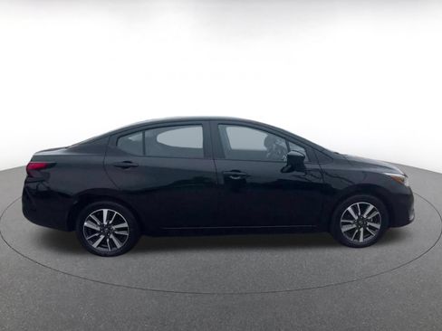 Used 2025 Nissan Versa SV FWD image 16