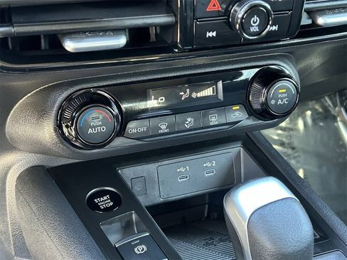 New 2026 Nissan Kicks SV image 25