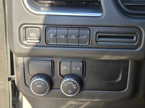 Used 2021 Chevrolet Tahoe RST RWD image 17