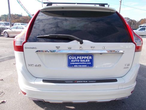 Used 2015 Volvo XC60 T5 image 4