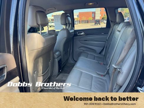 Used 2012 Jeep Grand Cherokee Laredo RWD image 16