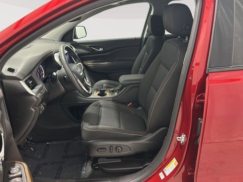 Used 2023 GMC Acadia SLE w/ Driver Convenience Package image 9