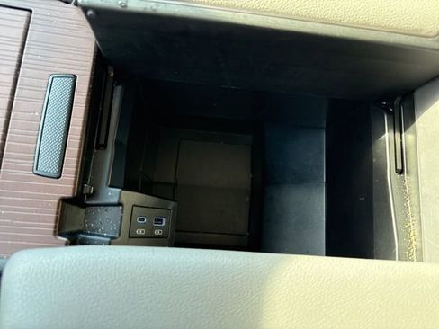 Used 2024 Toyota Sienna XLE image 16