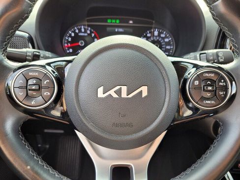 Used 2022 Kia Soul X-Line image 36