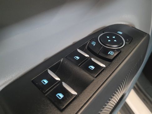 Used 2022 Ford Maverick XL FWD image 27