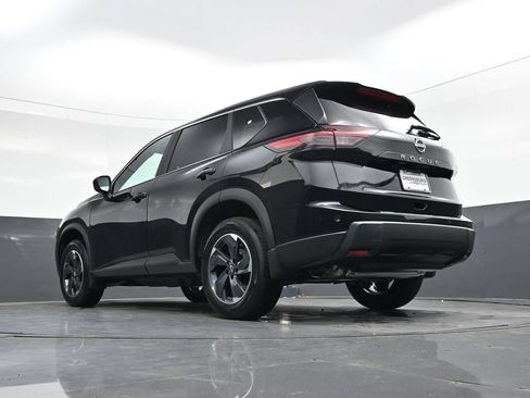 Certified 2026 Nissan Rogue SV FWD image 41