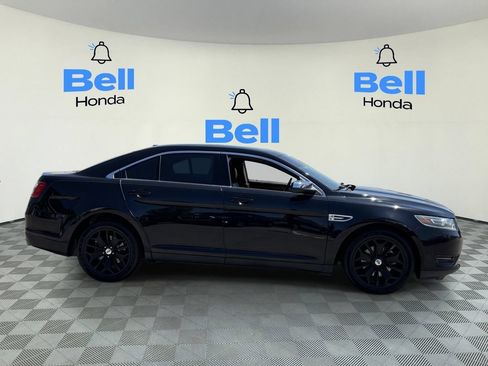 Used 2019 Ford Taurus Limited FWD image 5