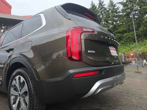 Used 2021 Kia Telluride EX w/ EX Premium Package AWD/4WD image 26
