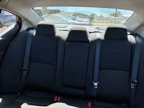 Used 2025 Nissan Altima 2.5 SV FWD image 31