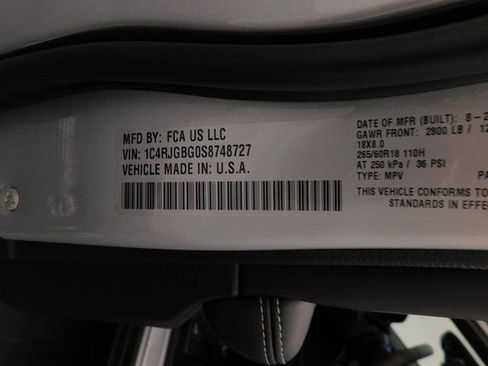 Used 2025 Jeep Grand Cherokee Limited image 56