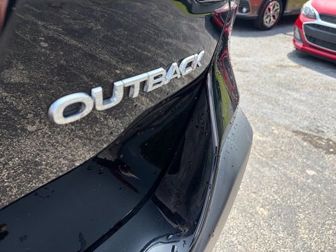 Used 2023 Subaru Outback Premium AWD/4WD image 10