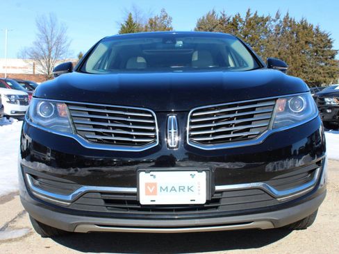 Used 2018 Lincoln MKX Reserve w/ Lincoln MKX Climate Package image 2