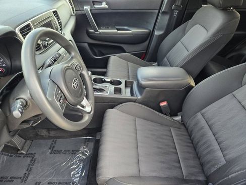 Used 2019 Kia Sportage LX image 12
