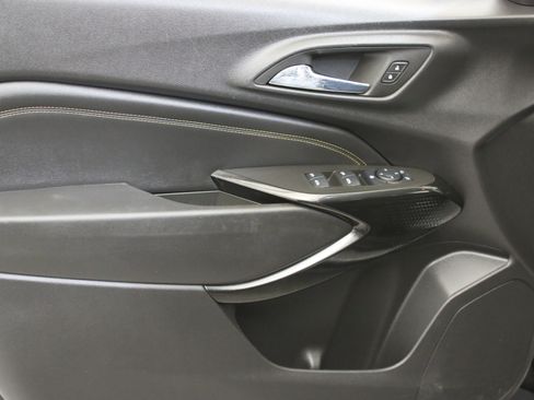 Used 2024 Chevrolet Trax LT w/ Driver Confidence Package FWD image 22