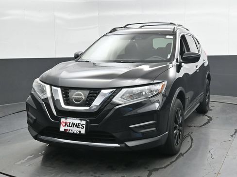 Used 2017 Nissan Rogue SV w/ Midnight Edition AWD/4WD image 6