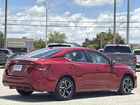 Used 2024 Nissan Sentra SV FWD image 4