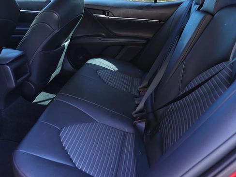 Used 2021 Toyota Camry SE image 13