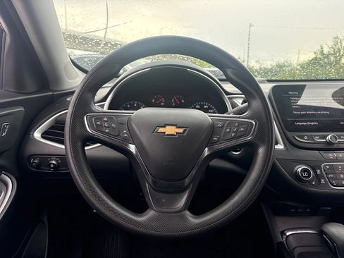 Used 2024 Chevrolet Malibu LT FWD image 18