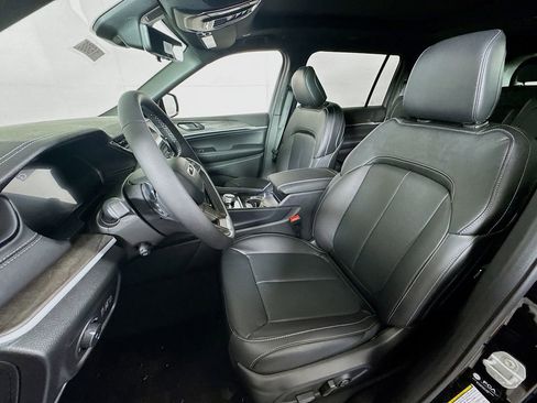 New 2026 Jeep Grand Cherokee L Limited AWD/4WD image 21